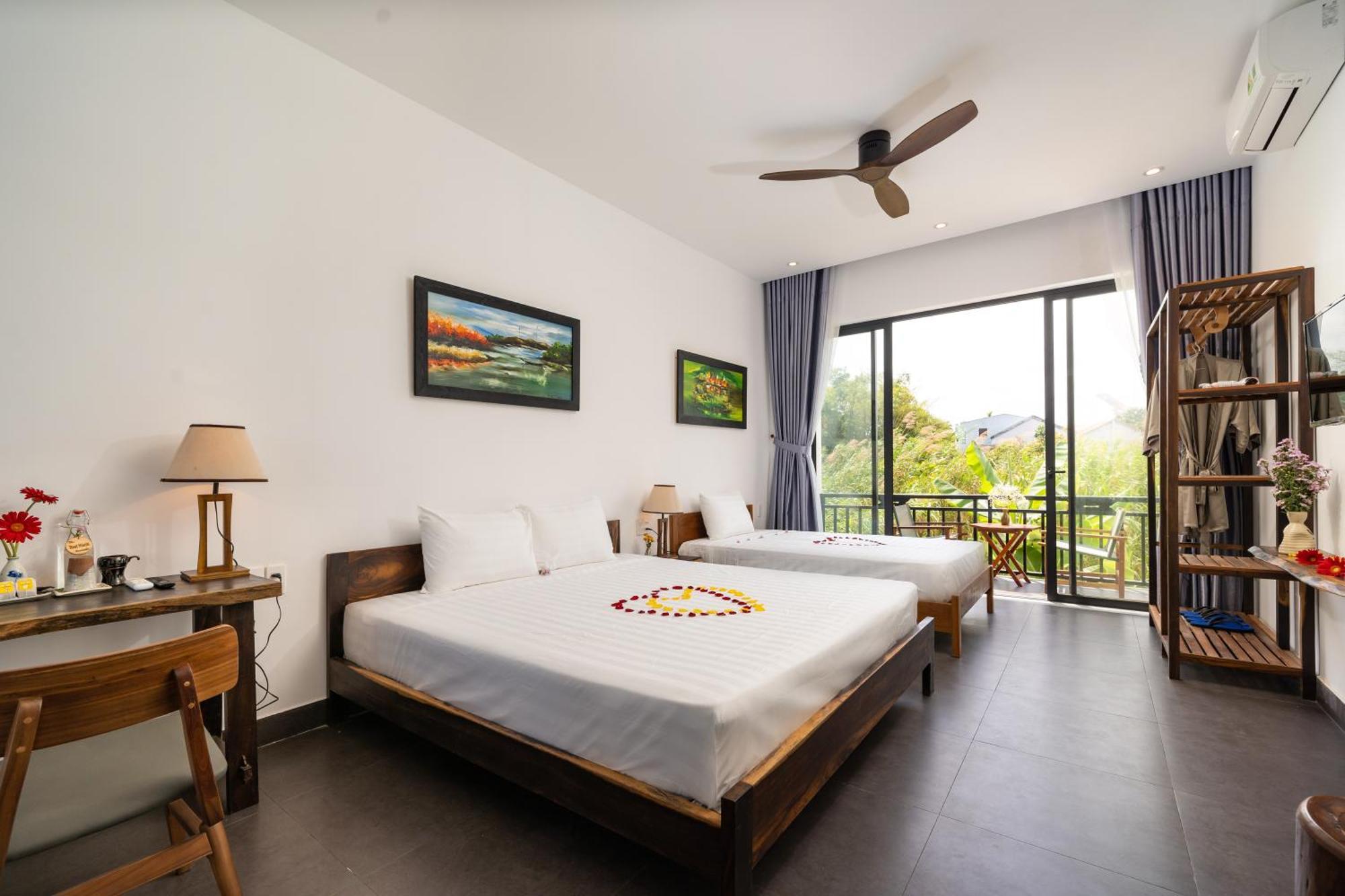 The Boathouse Riverside Homestay Хой Ан Екстериор снимка