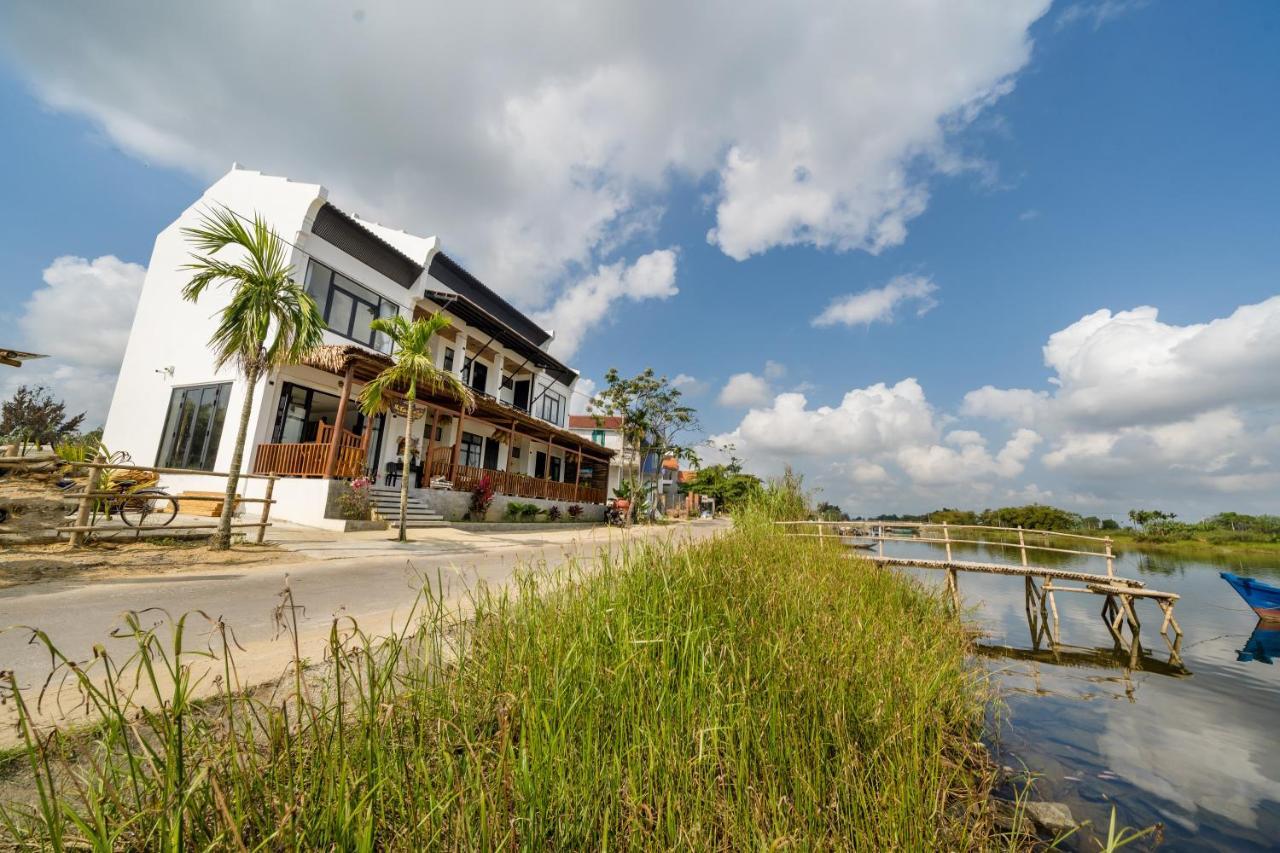 The Boathouse Riverside Homestay Хой Ан Екстериор снимка