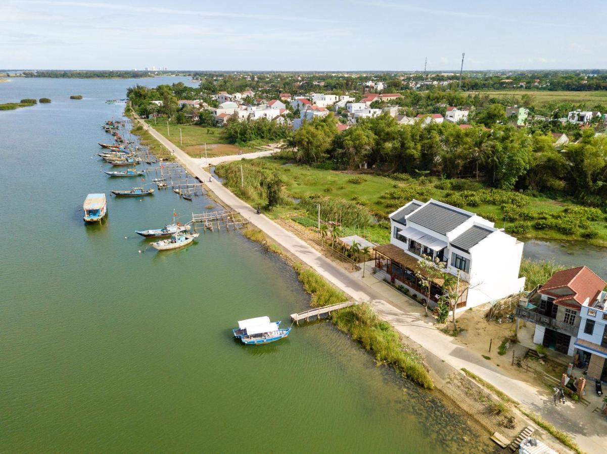 The Boathouse Riverside Homestay Хой Ан Екстериор снимка