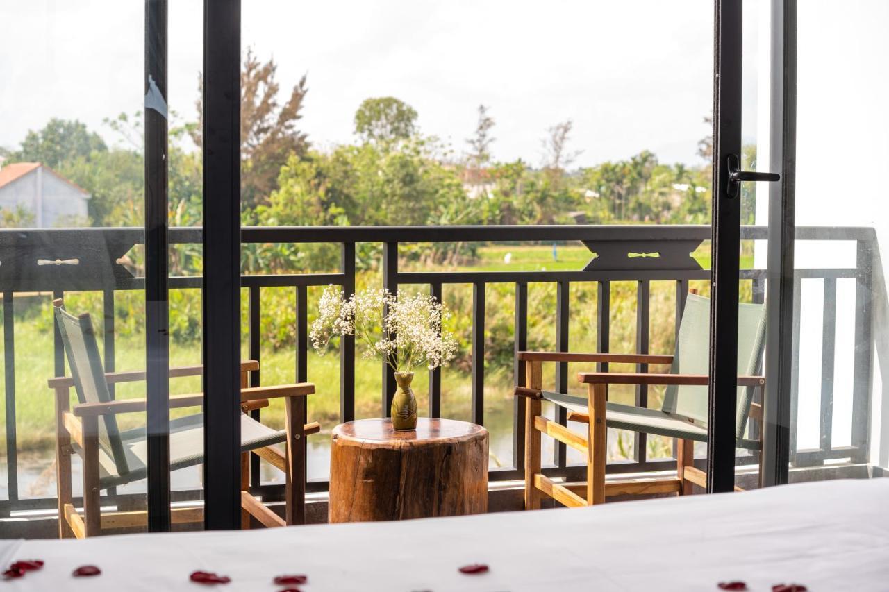 The Boathouse Riverside Homestay Хой Ан Екстериор снимка